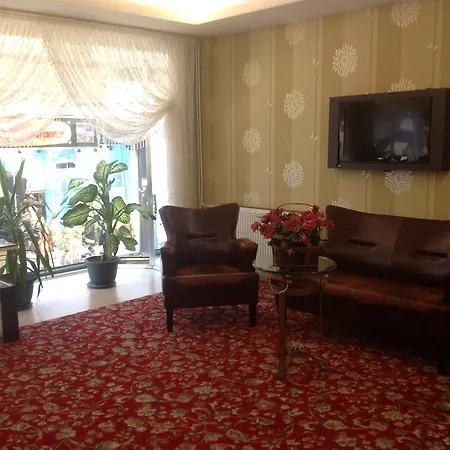 Отель Yalta