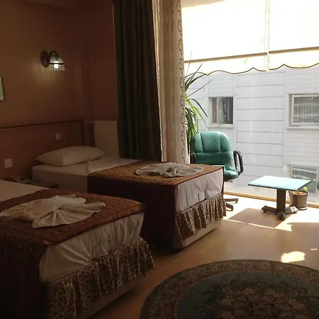 Yalta 3* Стамбул